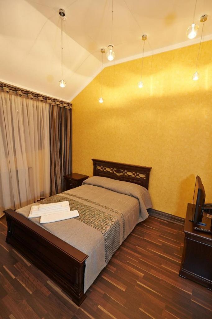 Bed and Breakfast Charivna Taistra Бровари Екстер'єр фото